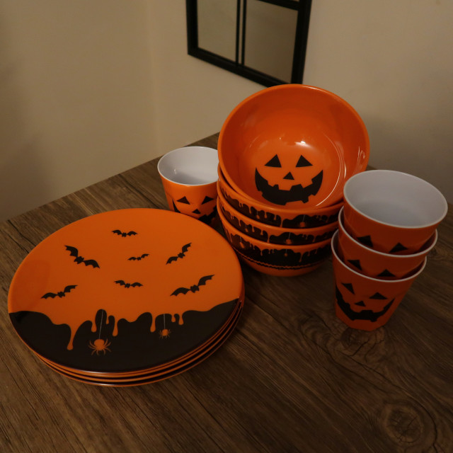 Halloween Melamine Plates, Bowls & Cups
