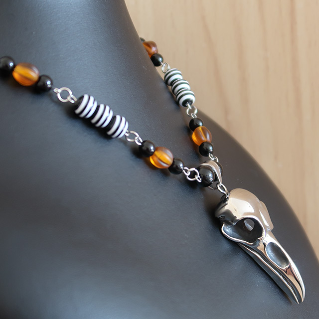 Bird/Raven Skull necklace (side view)